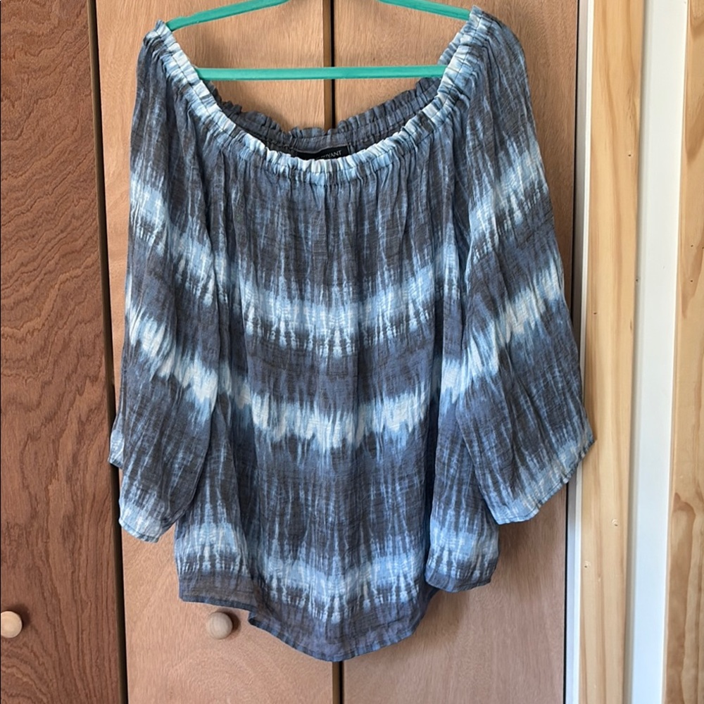 Lane Bryant Shades of Blue Breezy Blouse size 18/20 can be worn on/off shoulders